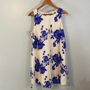 NWT Beige by eci dress size large blue floral